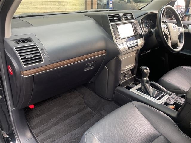 Toyota LAND CRUISER PRADO 2018 7988643-1