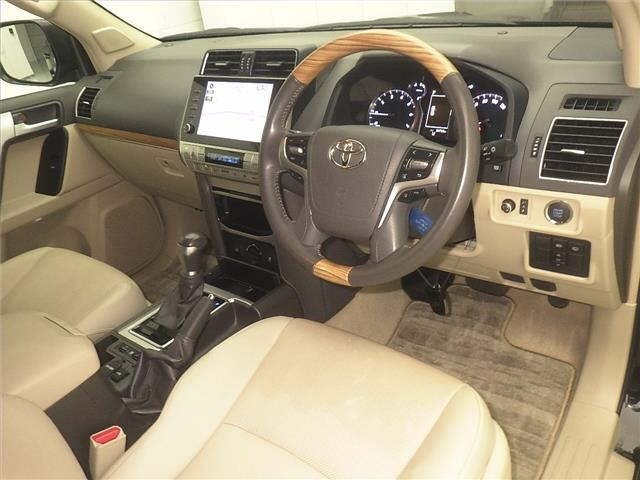 Toyota LAND CRUISER PRADO 2023 7988645-3