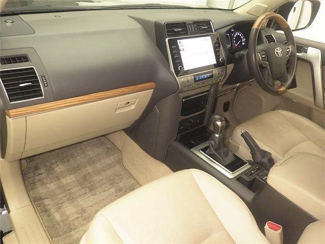 Toyota LAND CRUISER PRADO 2023 7988645-4