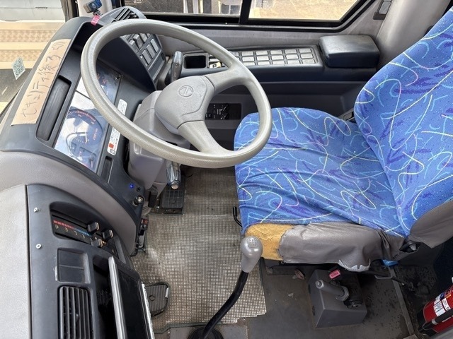 Hino MELPHA 2010 7987833-5