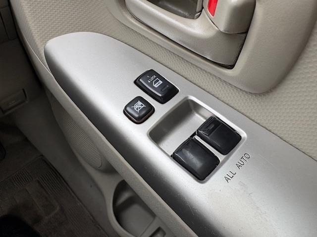 Toyota PORTE 2009 7984728-4