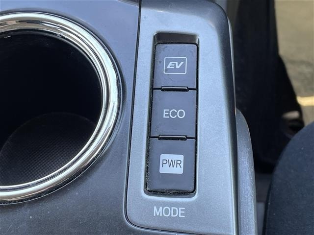 Toyota PRIUS 2014 7988465-10