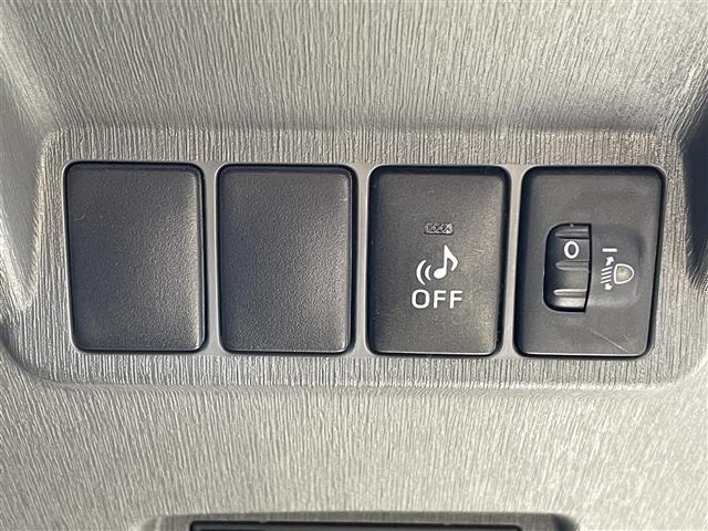 Toyota PRIUS 2014 7988465-12