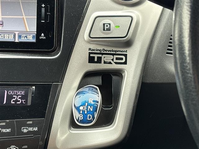 Toyota PRIUS 2011 7988475-7