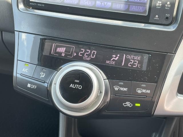 Toyota PRIUS 2011 7988483-7