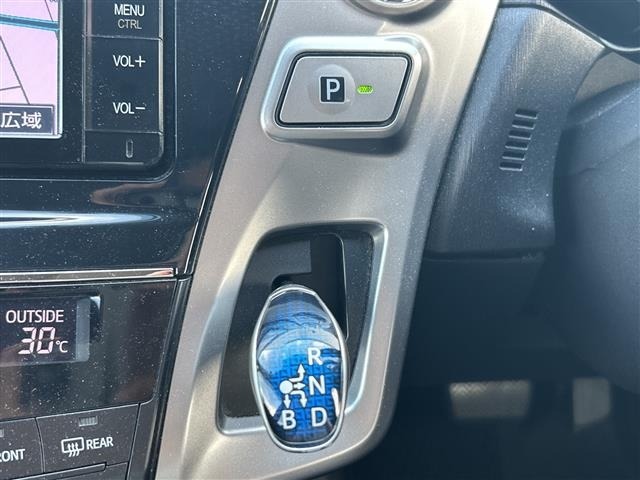 Toyota PRIUS 2015 7988486-11