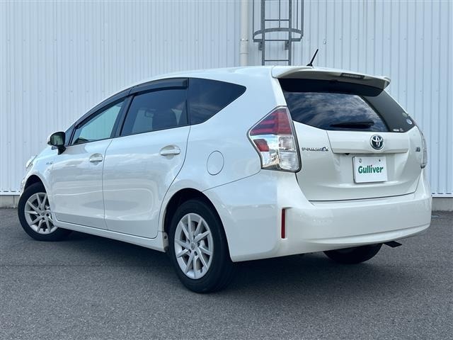 Toyota PRIUS 2015 7988486-17