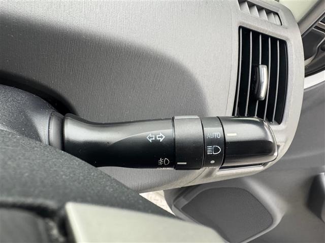 Toyota PRIUS 2011 7988493-10