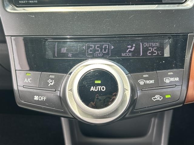 Toyota PRIUS 2012 7988494-1