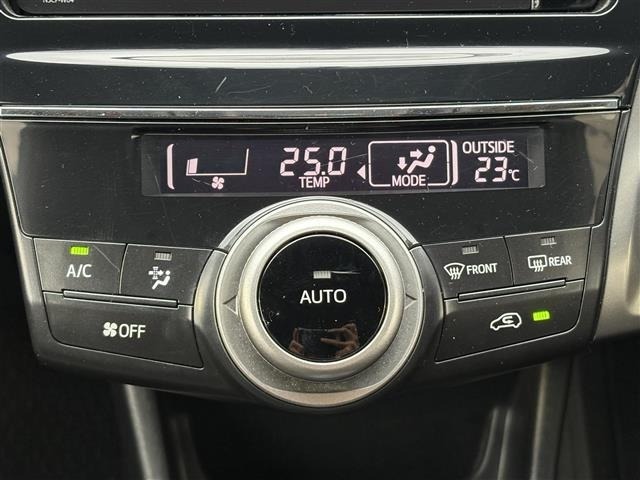 Toyota PRIUS 2015 7988495-12