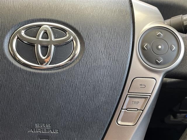 Toyota PRIUS 2017 7988496-17