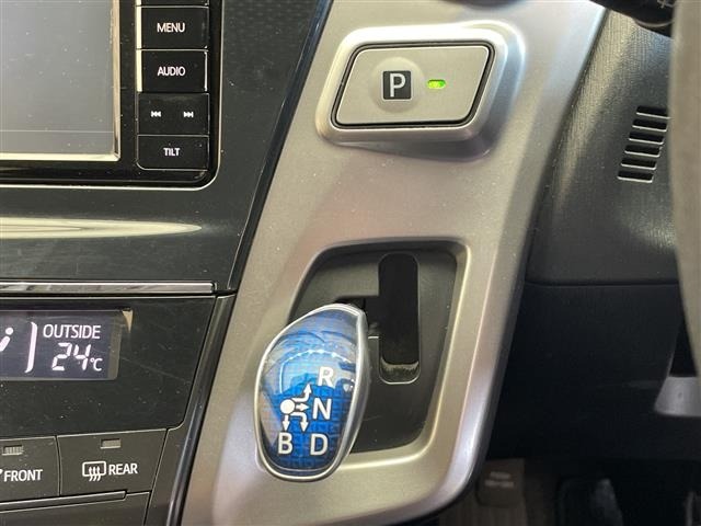 Toyota PRIUS 2017 7988496-3