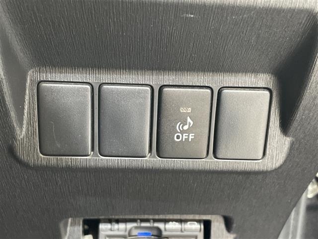 Toyota PRIUS 2017 7988496-7