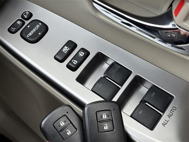 Toyota PRIUS 2020 7988497-4