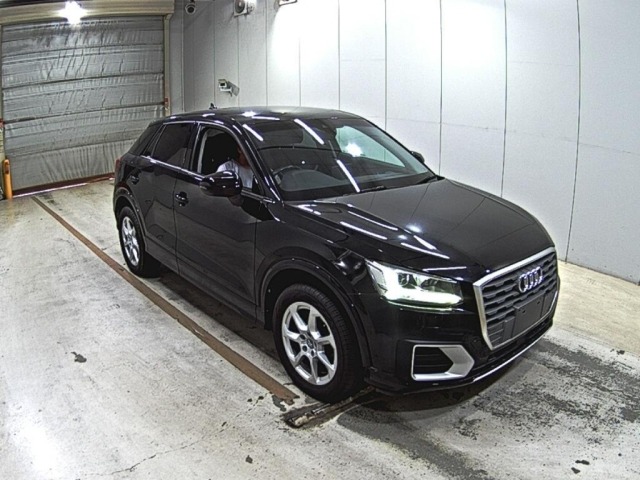 Audi Q2 2017 7988439-0