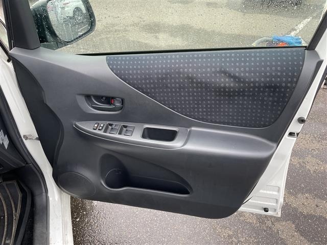 Toyota RACTIS 2009 7988551-3