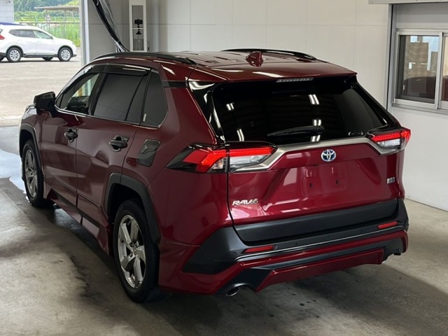 Toyota RAV4 2021 7988363-5