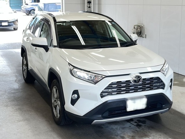Toyota RAV4 2021 7988364-4