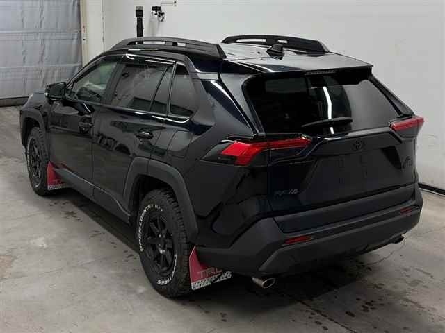 Toyota RAV4 2021 7988372-1