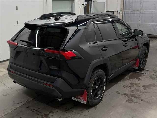Toyota RAV4 2021 7988372-5
