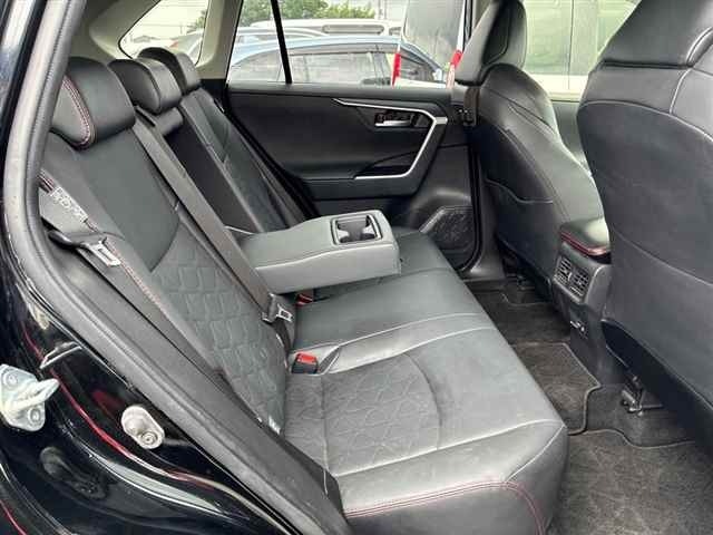 Toyota RAV4 2021 7988372-8