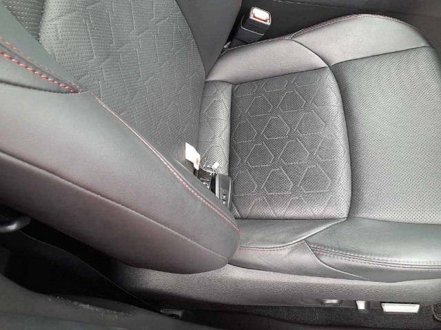 Toyota RAV4 2023 7988380-10