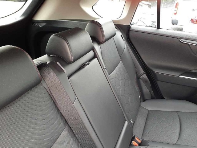 Toyota RAV4 2023 7988380-11