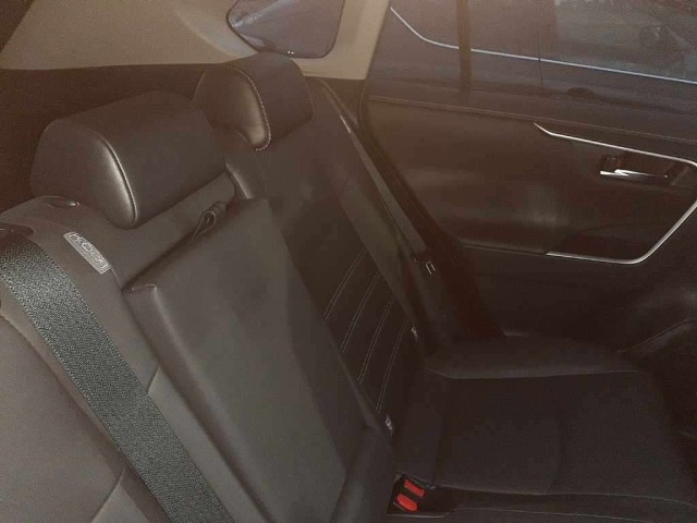 Toyota RAV4 2021 7988383-11