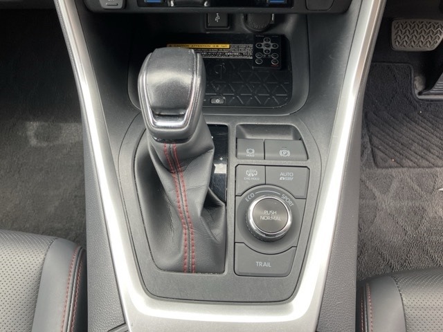 Toyota RAV4 2021 7988389-5