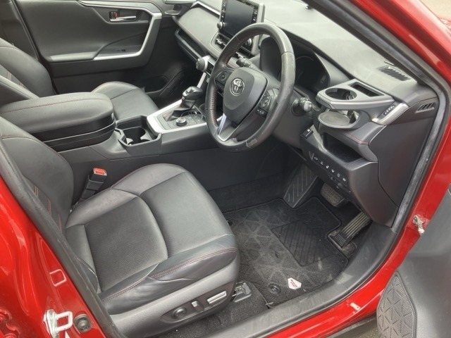 Toyota RAV4 2021 7988389-8