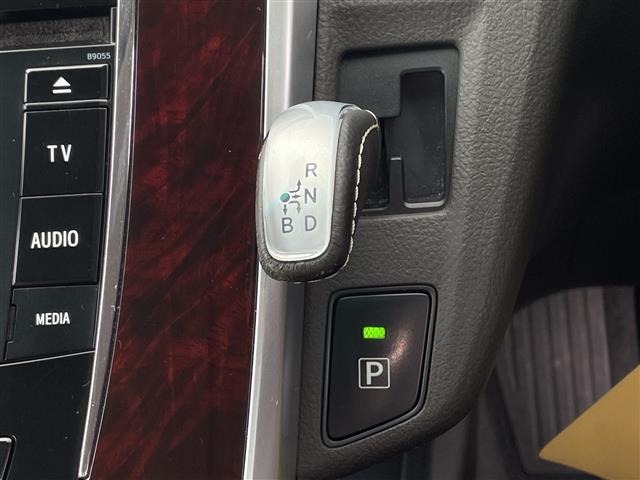 Toyota SAI 2013 7988556-7