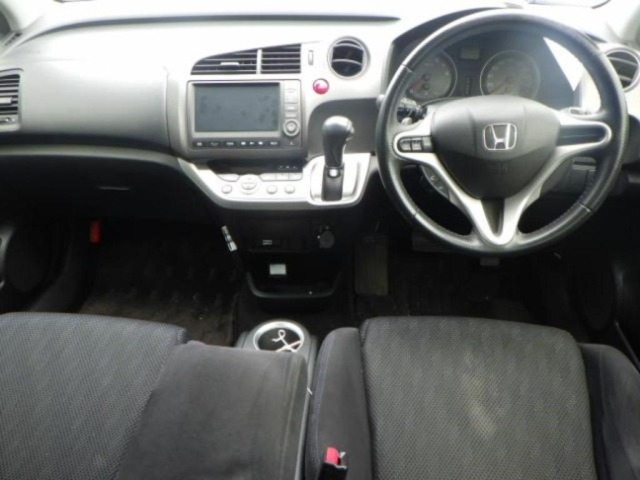 Honda STREAM 2012 7983602-2