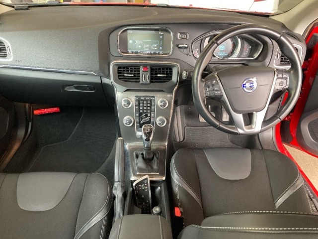Volvo V40 2014 7988583-3