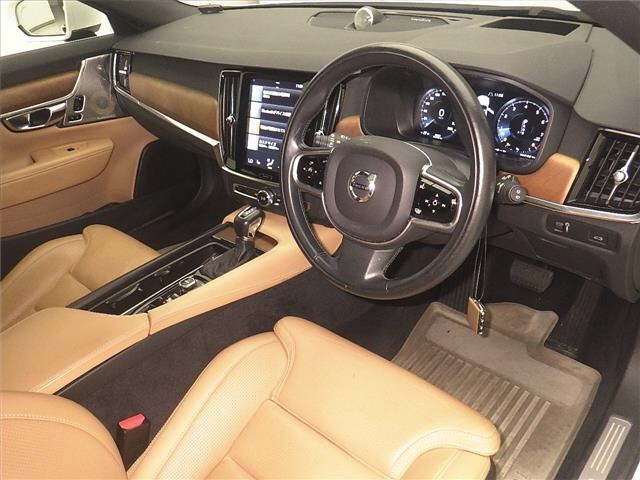 Volvo V90 2017 7984094-3