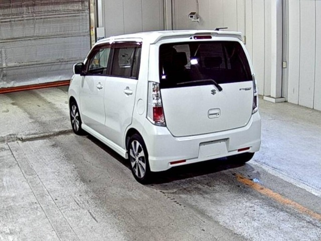 Suzuki WAGON R 2011 7984232-1