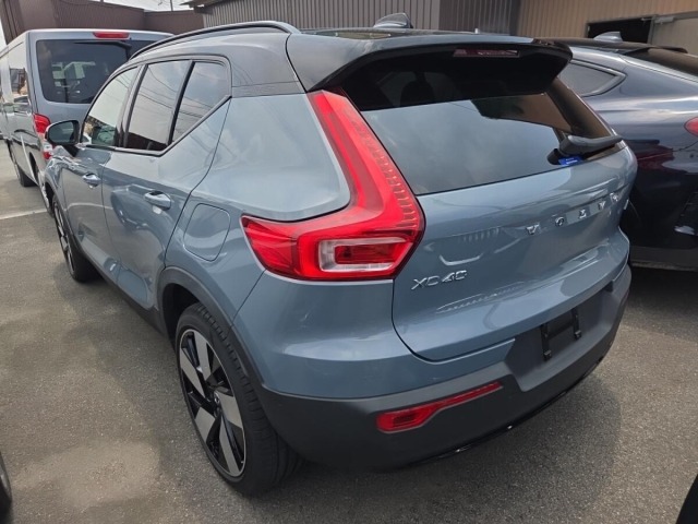 Volvo XC40 2022 7988570-1
