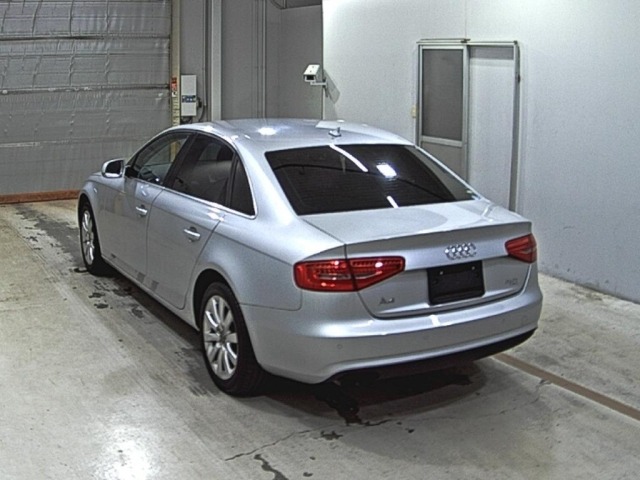 Audi A4 2013 7994946-1