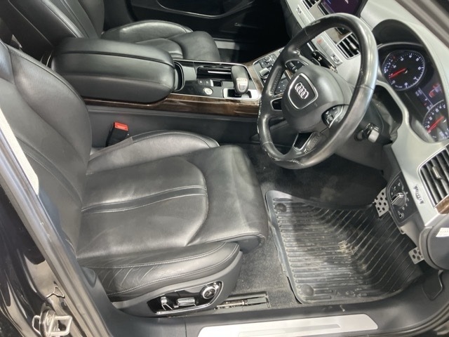 Audi A8 2012 8014469-8
