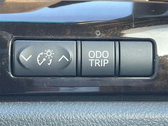 Toyota ALPHARD 2011 8015312-6