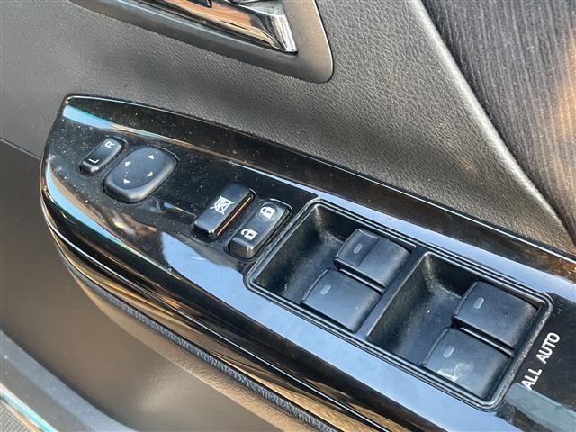 Toyota ALPHARD 2011 8015312-9