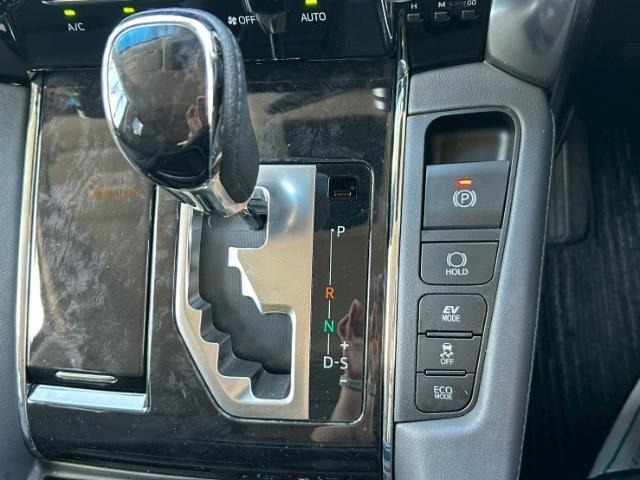 Toyota ALPHARD 2018 8015349-21