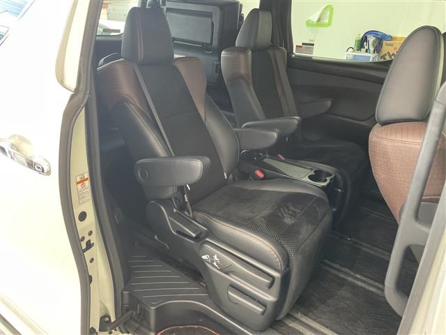 Toyota ALPHARD 2017 8015391-6