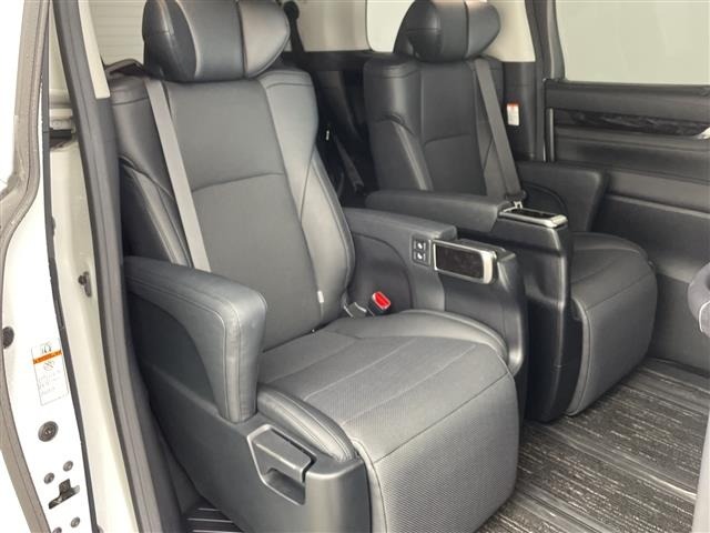 Toyota ALPHARD 2018 8015394-7