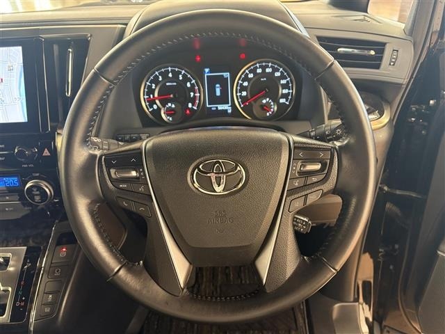 Toyota ALPHARD 2022 8015396-1