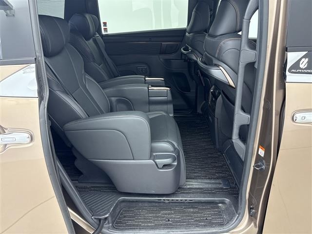 Toyota ALPHARD 2024 8015398-12