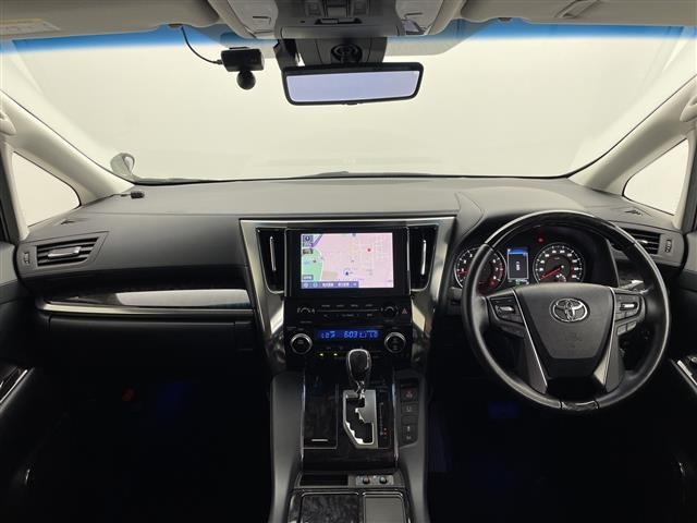 Toyota ALPHARD 2021 8015402-15