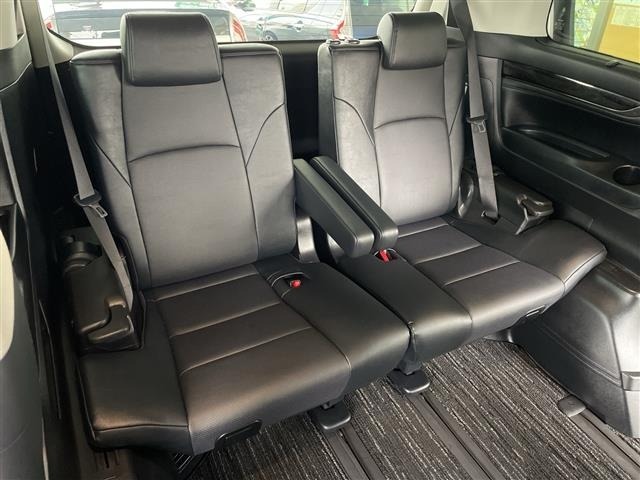 Toyota ALPHARD 2018 8015404-17