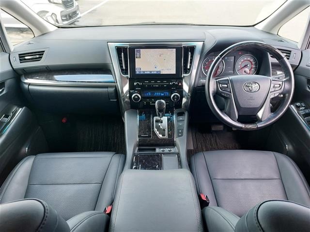 Toyota ALPHARD 2021 8015408-18