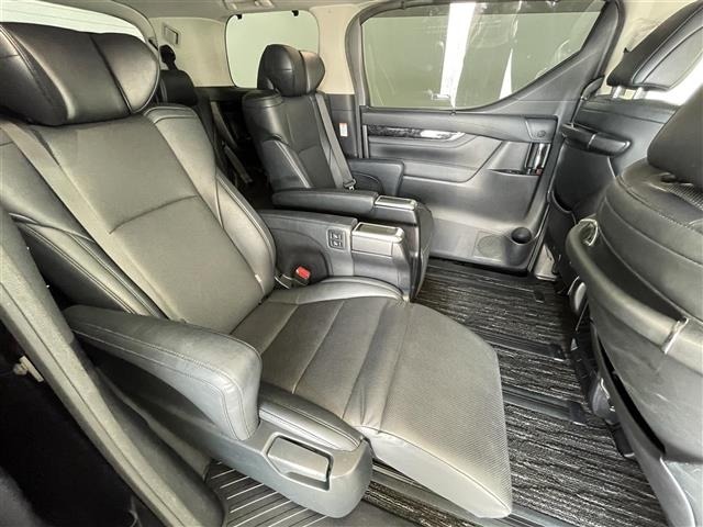 Toyota ALPHARD 2018 8015409-19