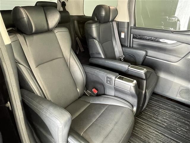 Toyota ALPHARD 2018 8015409-21